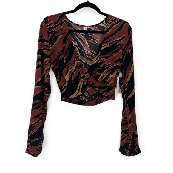 BP Women V-Neck Long Sleeve Faux Wrap Animal Print Safari Crop Top Small New - Picture 1 of 7